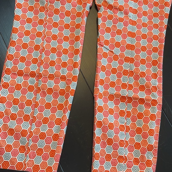 GAP women’s slim cropped pants; size 8 stretch; smoke and pet free home - Picture 8 of 10